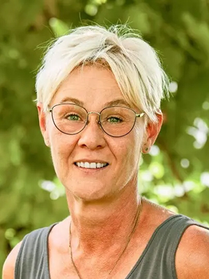 Portrait von Manuela Wolfmayr.
